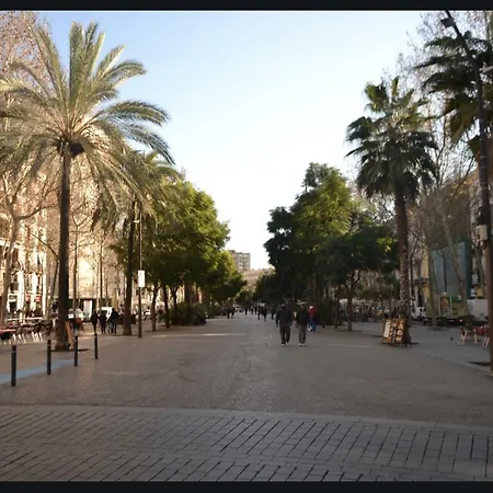 بيت ضيافة Calm Hideout In Barcelona's Heart برشلونة